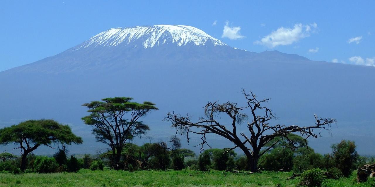 mount-kilimanjaro-1025146_1280